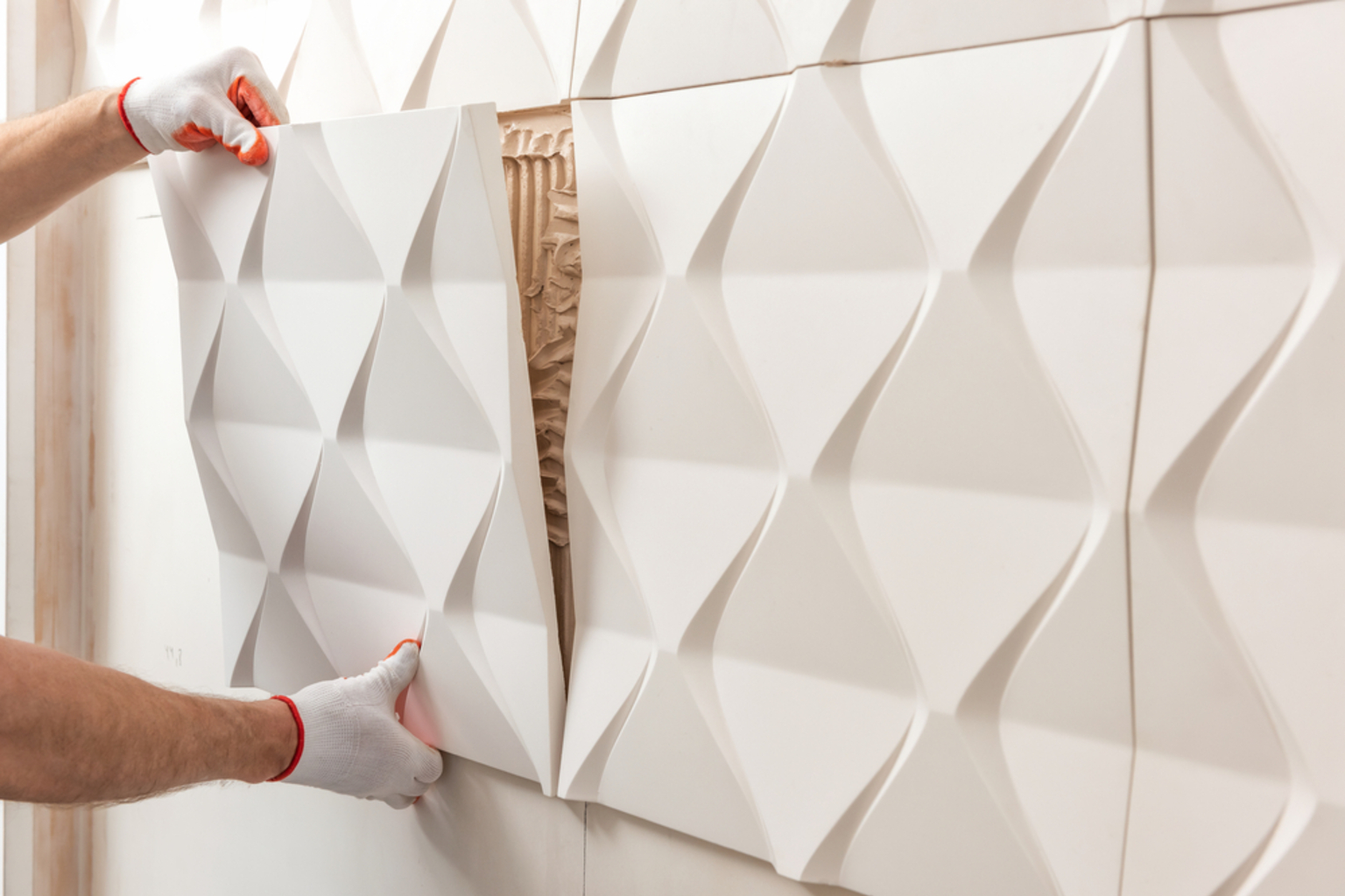 image article N°2 (carrelagePose.jpg) | Pose de carrelage à Agde – sols, murs, cuisines, salles de bain | MRHE Services